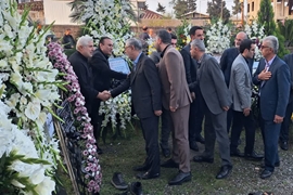 حضور صمیمانه مدیر شبکه بهداشت  و درمان تالش در مراسم درگذشت والده رئیس دانشگاه علوم پزشکی گیلان