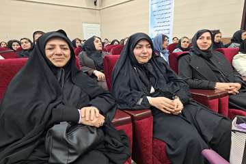 تجلیل از بهورزان و مدیر بازنشسته آموزشگاه بهورزی 15