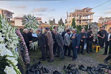 مراسم سوم درگذشت والده دکتر آشوبی