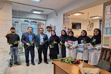 تقدیر از زحمات کادر دلاور بخش دیالیز بیمارستان شهید نورانی در هفته حمایت از بیماران کلیوی 1