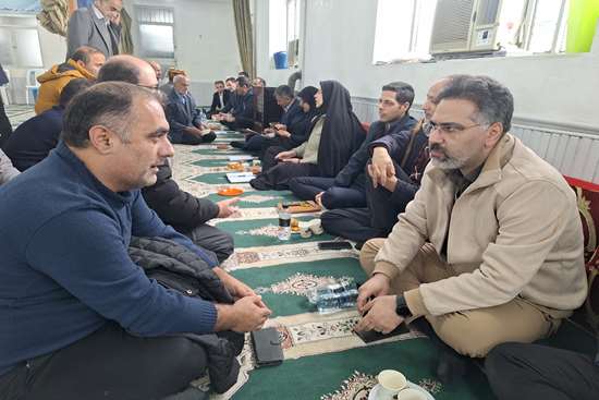 دیدار چهره‌ به‌ چهره مدیر شبکه بهداشت با مردم دهستان ۵۷ اسالم 1 